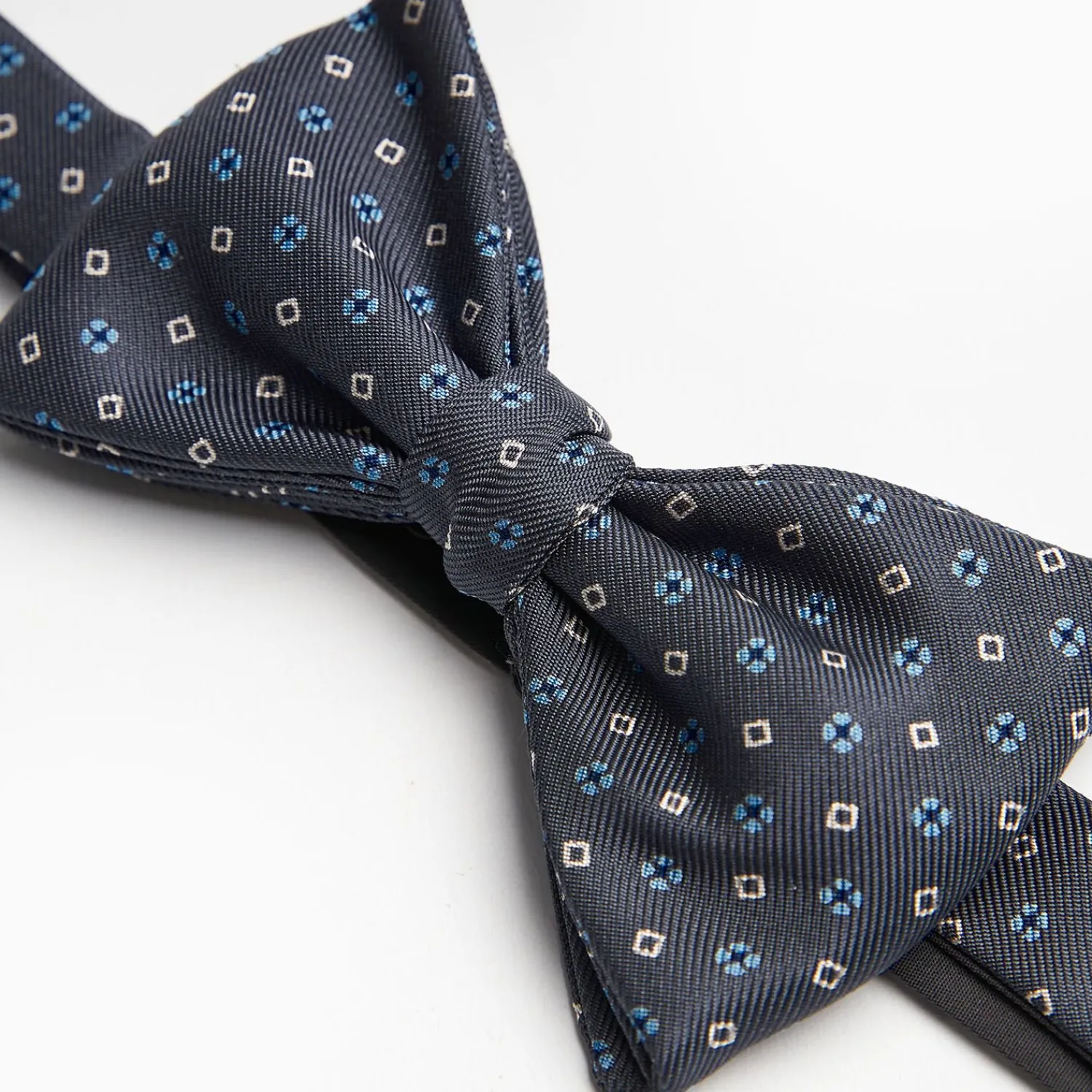 Dark Grey Pre-Knotted Silk Bowtie - Small Flower Pattern>E.Marinella Clearance