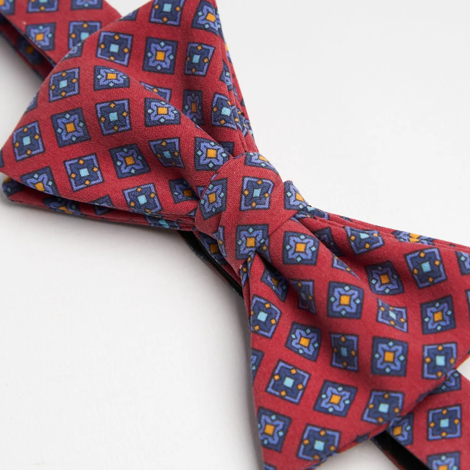 Red Pre-Knotted Silk Bowtie - Large Flower Pattern>E.Marinella Clearance